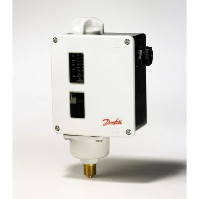 DANFOSS 017-521566 — Реле давления RT для тяжелых условий эксплуатации, диапазон настройки уставки -1-0 бар, дифференциал 0,09-0,4 бар, присоединение G 3/8 017-521566 DANFOSS 017-521566 — Реле давления RT для тяжелых условий эксплуатации, диапазон настройки уставки -1-0 бар, дифференциал 0,09-0,4 бар, присоединение G 3/8 017-521566