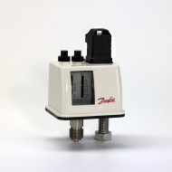 DANFOSS 017B0026 — Реле давления BCP, диапазон настройки уставки 10-40 бар, дифференциал 3-6 бар, присоединение G 1/2 017B0026