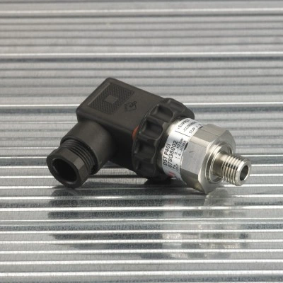 DANFOSS 078G5008 — Преобразователь (датчик) давления DST P40I, 0-10 бар, выходной сигнал 4-20 мА, присоединение по давлению G1/2, IP 65 078G5008 DANFOSS 078G5008 — Преобразователь (датчик) давления DST P40I, 0-10 бар, выходной сигнал 4-20 мА, присоединение по давлению G1/2, IP 65 078G5008