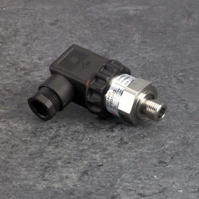 DANFOSS 078G5008 — Преобразователь (датчик) давления DST P40I, 0-10 бар, выходной сигнал 4-20 мА, присоединение по давлению G1/2, IP 65 078G5008 DANFOSS 078G5008 — Преобразователь (датчик) давления DST P40I, 0-10 бар, выходной сигнал 4-20 мА, присоединение по давлению G1/2, IP 65 078G5008
