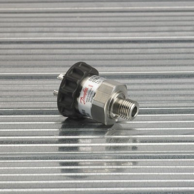 DANFOSS 078G5011 — Преобразователь (датчик) давления DST P40I, 0-100 бар, выходной сигнал 4-20 мА, присоединение по давлению G1/2, IP 65 078G5011 DANFOSS 078G5011 — Преобразователь (датчик) давления DST P40I, 0-100 бар, выходной сигнал 4-20 мА, присоединение по давлению G1/2, IP 65 078G5011